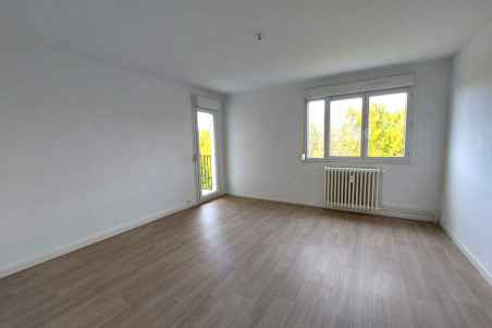 SOISSONS - Appartement T3 dernier étage