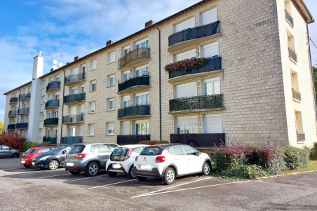 SOISSONS - Apt T4 dans charmant immeuble en pierre 
