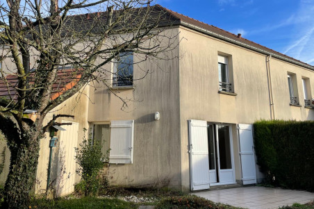 CHIRY OURSCAMP Pavillon de 4 pièces d'une surface de 78 m² avec jardin et garage