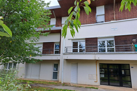 T3 AVEC BALCON A VILLERS-COTTERETS 