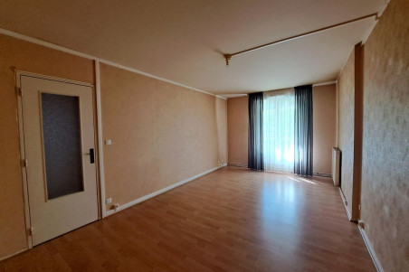 RANTIGNY : Appartement de 4 pièces de 84 m² avec balcon