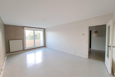 TRES BEL APPART T2 TRES LUMINEUX FACE A L'HOPITAL DE CHAUNY