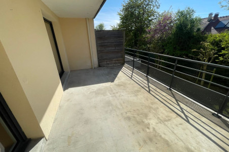 COMPIEGNE Superbe T3 avec grande terrasse