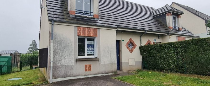 MAISON T4 A NEUVE MAISON AVEC JARDIN 