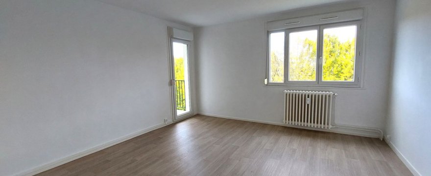 SOISSONS - Appartement T3 dernier étage
