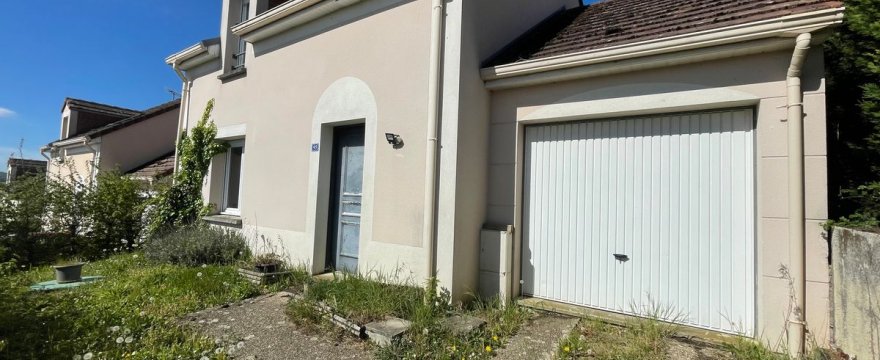 LARBROYE Pavillon 4 pièces de 85 m2 avec jardin et garage